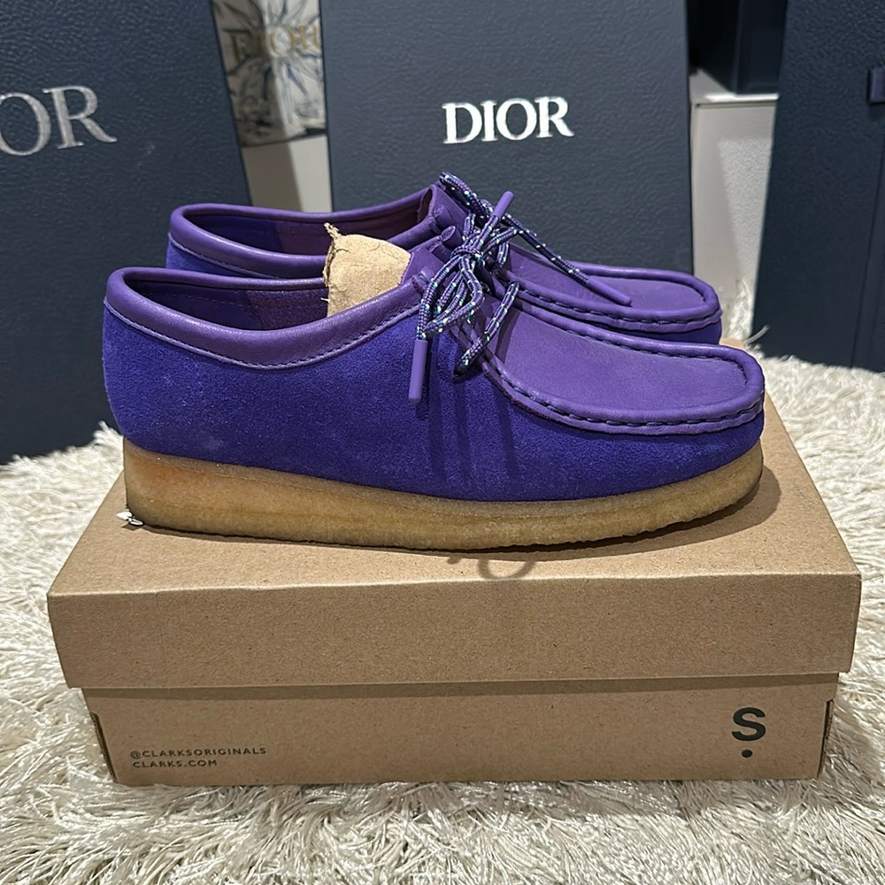 Clarks Wallabee in purple suede